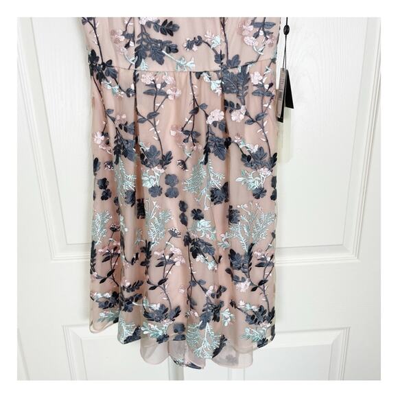 Adrianna Papell Abigail Embroidered Mesh S/S Dress NWT - Picture 4 of 11